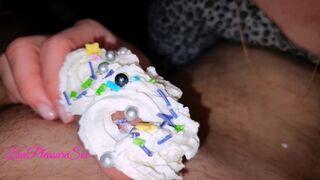 Вкусный член со сливками и спермой то что жене нужно