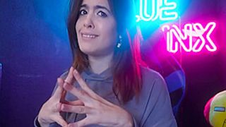 Le Mete El Brazo Entero En El Cono Y Un Gancho Por El Culo