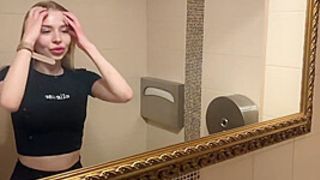 Quick Fuck In The Gym. Risky Public Sex With Californiababe