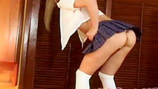 Horny amatuer solo rubbing