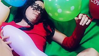 Uses Balloon To Make Huge Hard Dong!!