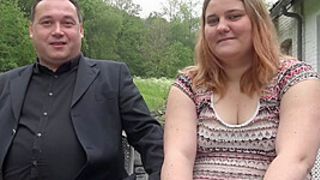 Manon, fresh, shy and BIG BEAUTIFUL WOMAN, get poked in a threesome