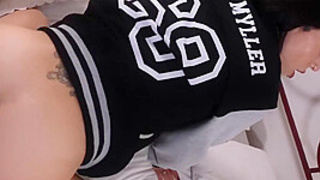 Cosi Felice Del Premio Di Che Non Sento Piu Il Mio Culo Stretto!! Festeggiamo!! - Italiano