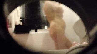 Anette everyday shower voyeur challenge - monday 1