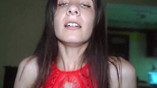 Chick From Tinder Gave Herself On The First Date She Was Wearing Stunning Lingerie