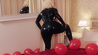 Latex Catsuit Bizarre Milf Tape - Free Porn Clip Xxx