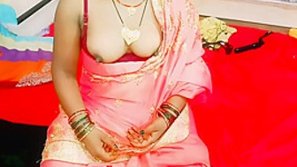 Indian Desi Pados Wali Bhabhi Gr Aayi Jb Gr Me Koi Nhi Tha Fir Usne Mera Land Chusa Aur Hand Di Full Sex Tape