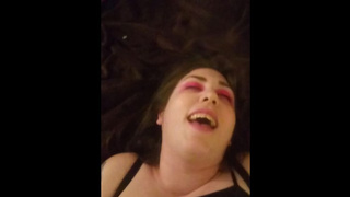 Wifey orgasm hard with plug