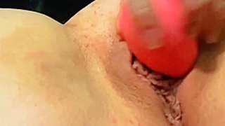 Pretty But Thick :o Close Up Pussies Masturbation With Vibrator