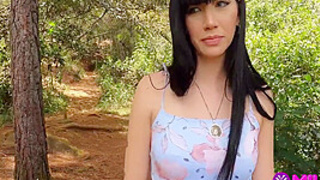Beautiful Girl Has Sex In The Forest With A Stranger - Yenifer Chp