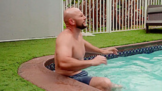 Splashy Sneaky Sex - RealityKings with JMac, Sisi Rose