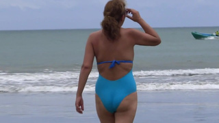 On the beach I couldn't resist any longer and drilled my stepson, he orgasm inside