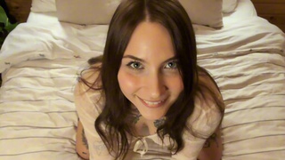 Amateur porn with a ravishing whore