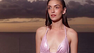 It's Davina's big day! - Jacquie et Michel TV