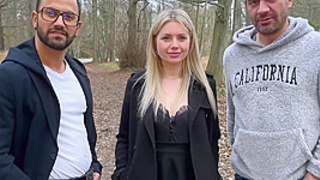 Aurora, 39, offers a sequel to her adventures... - Jacquie et Michel TV