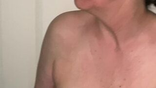 Ehefrau und Ehehure wurde vom User benutzt