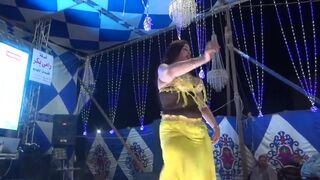 egyptian women dancing