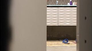 sweet ex-wife in bath4