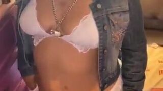 Safada rabuda gostosa hotwife