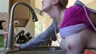 Fucking UK Older Ex-Wife in Kitchen