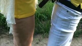 Chantal rencontre un secret dans la nature one