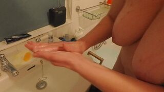 Alice pussy shave part two: foaming up