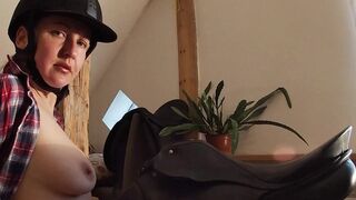 Naked Cowgirl Humping in the Saddle and Rubbing Clitoris